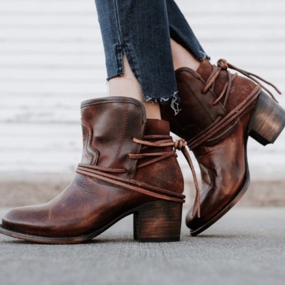 FreeBird Casey Ankle Boots size 7 - Picture 4 of 10